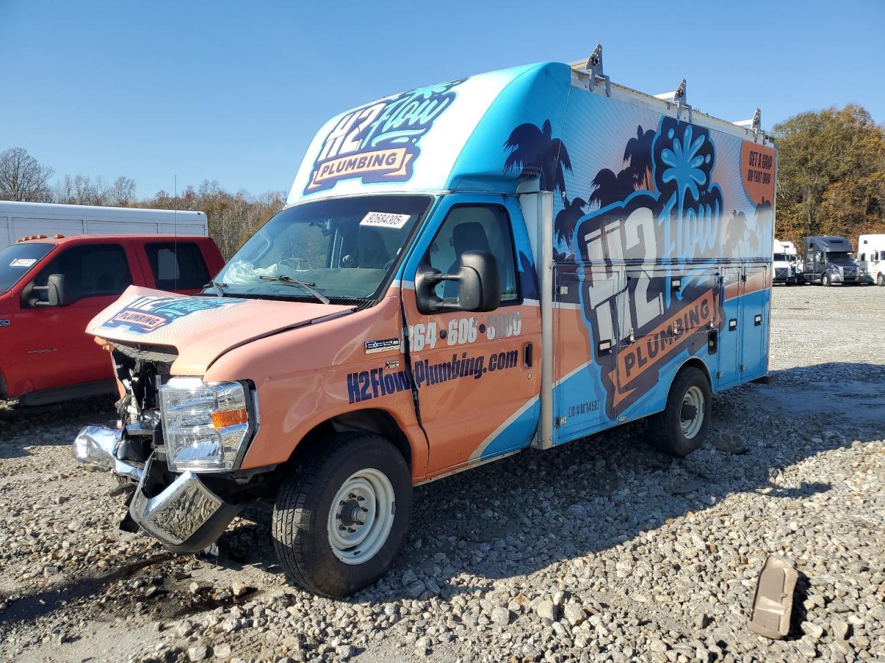 2019 Ford E350 Utility / Service Truck