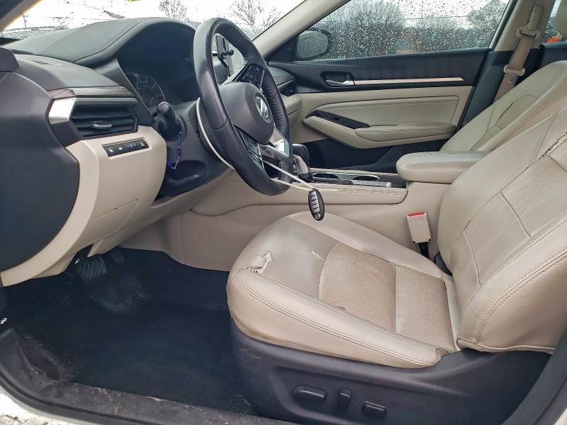 2020 Nissan Altima sl