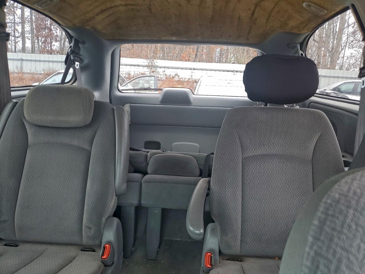 2005 Dodge Grand Caravan se