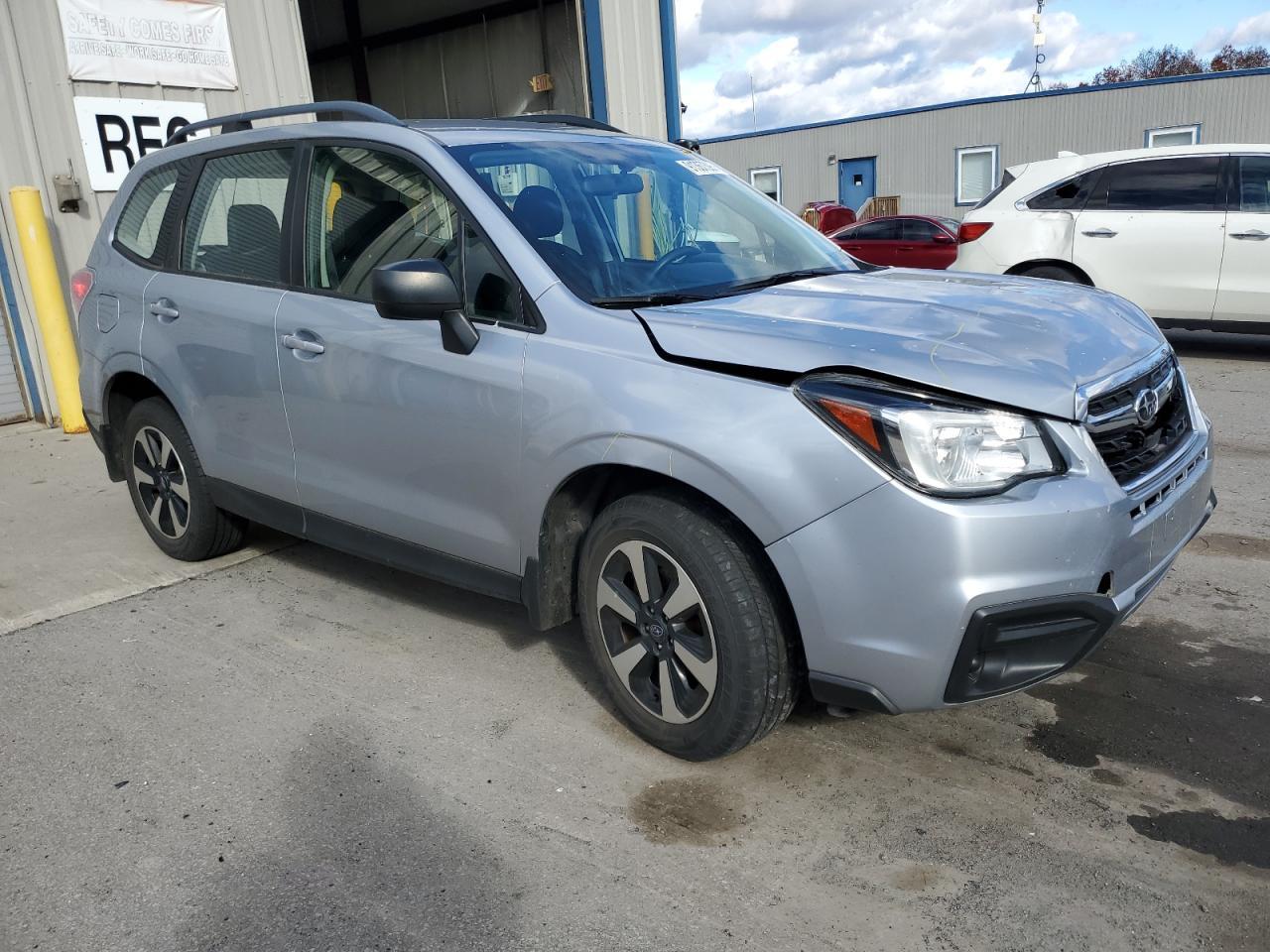 2017 Subaru Forester 2.5i