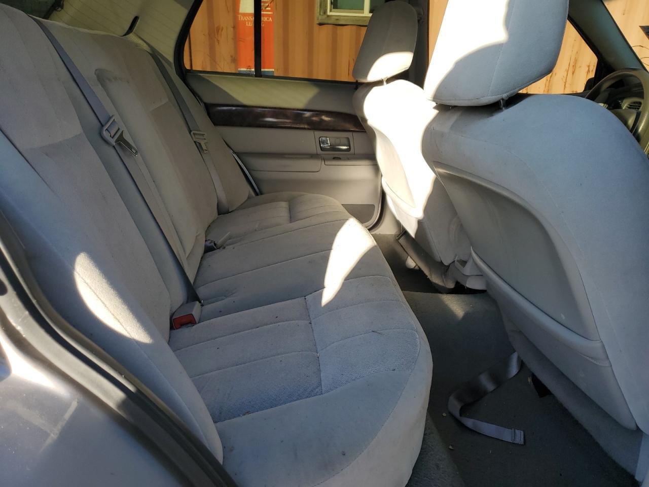 2005 Mercury Grand Marquis gs