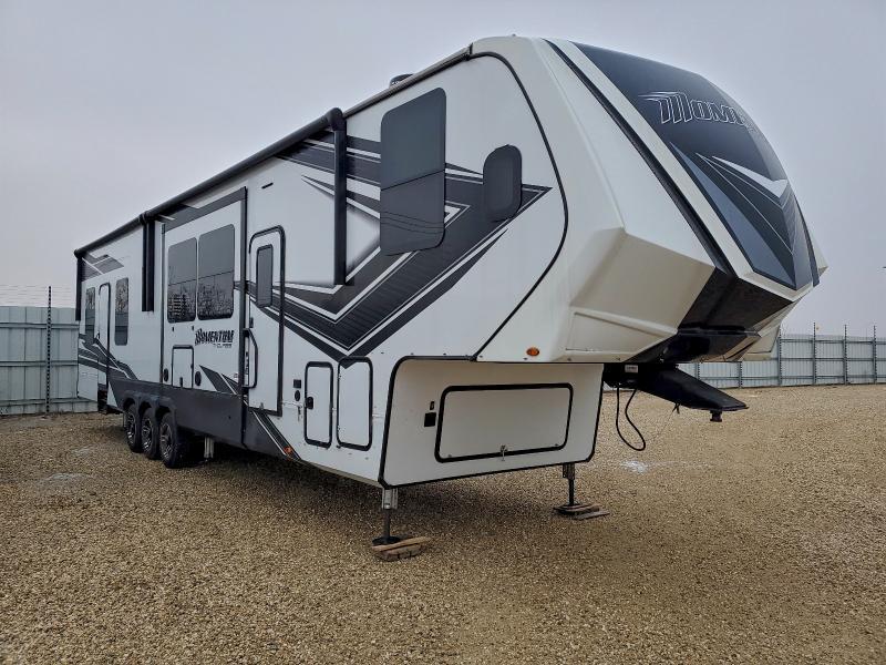 2022 Grand Design Momentum M