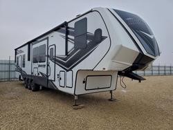 Vehiculos salvage en venta de Copart Nisku, AB: 2022 Grand Design Momentum M
