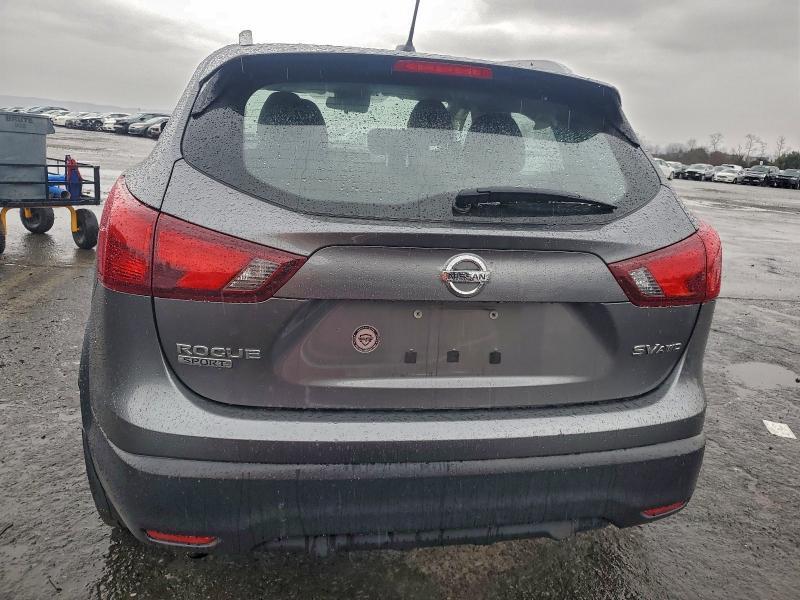 2018 Niss Rogue Sport sv