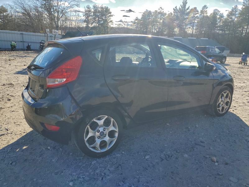 2011 Ford Fiesta SES
