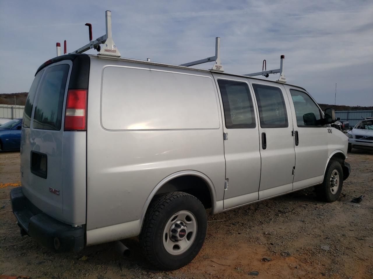 2015 GMC Savana 2500 Delivery Van