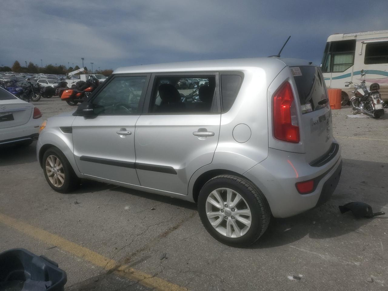 2013 KIA Soul +