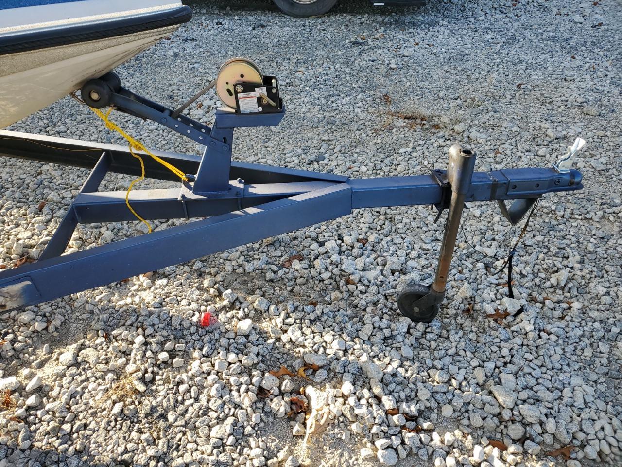 1986 Dyna Track 180 Boat