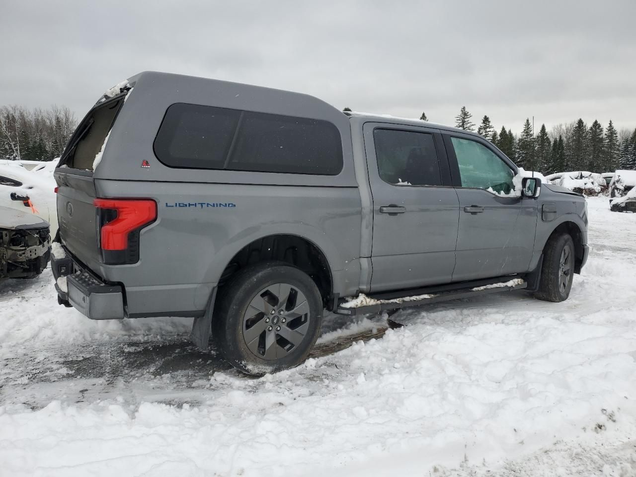2023 Ford F150 Lightning pro