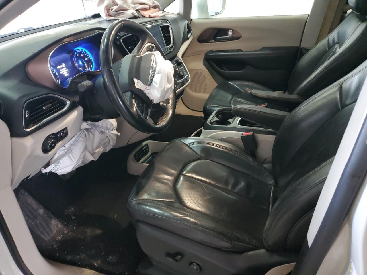 2017 Chrysler Pacifica Touring l Plus