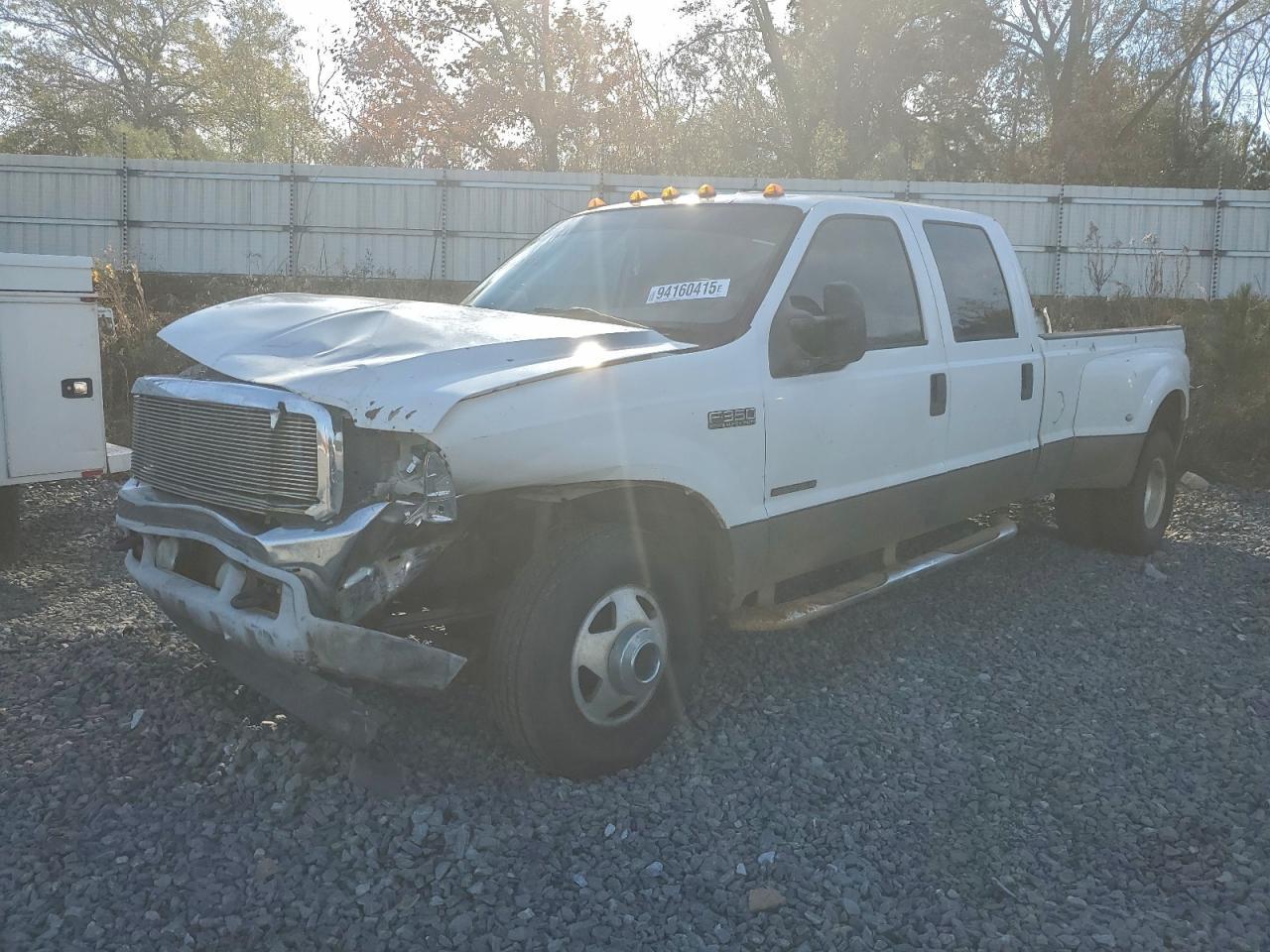 2002 Ford Super Duty F-350 W/D