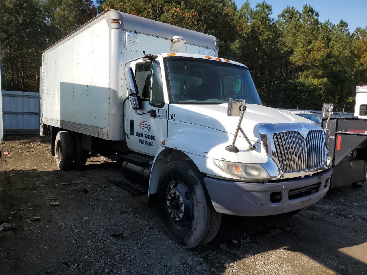 2005 International 4400 BOX Truck