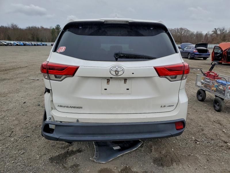 2018 Toyota Highlander le