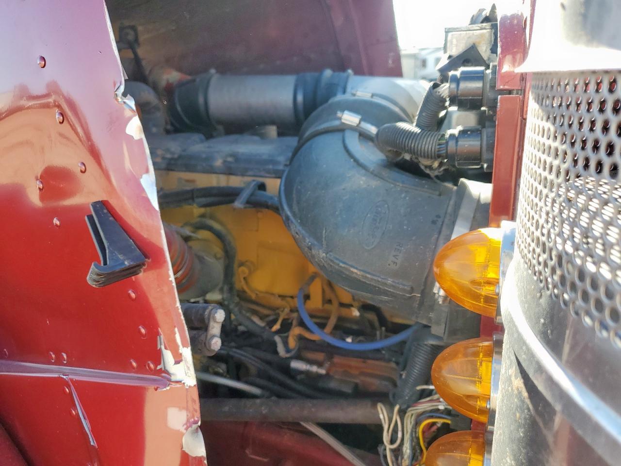 1999 Peterbilt 379 Semi Truck