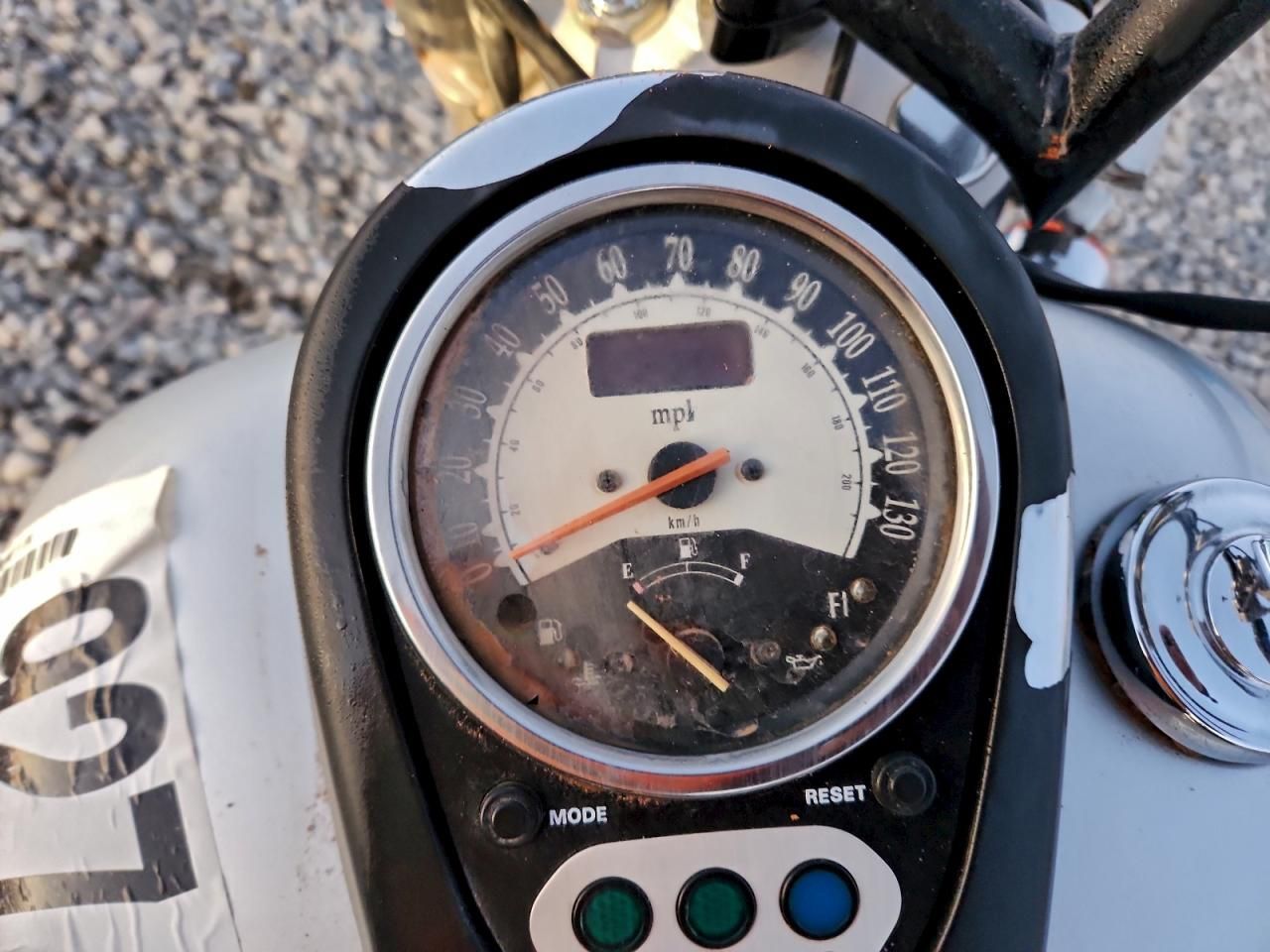 2006 Kawasaki Vn900 b