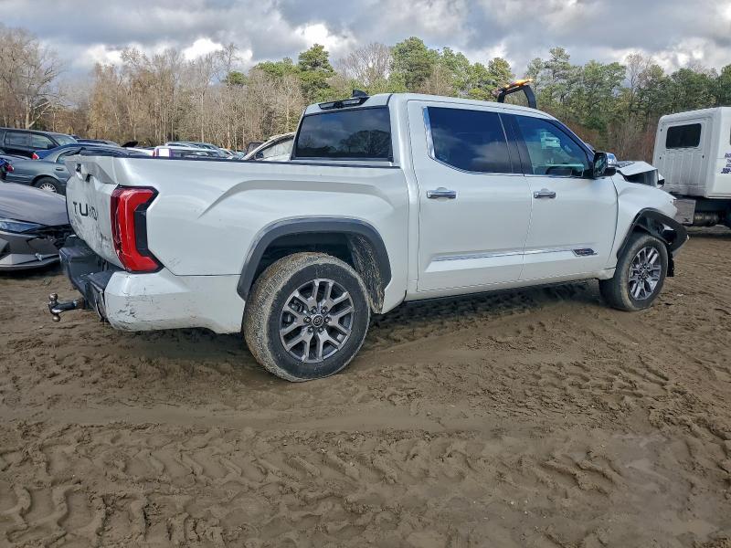 2023 Toyota Tundra Crewmax Platinum