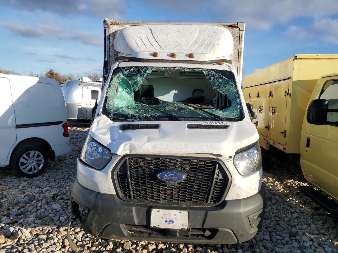 2023 Ford Transit BOX Truck
