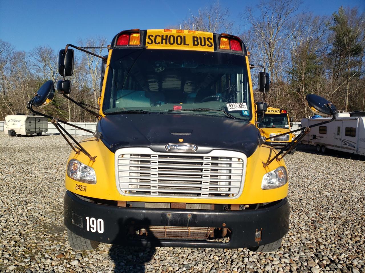 2014 Freigliner 2014 Freightliner B2 Bus Chassis School Bus