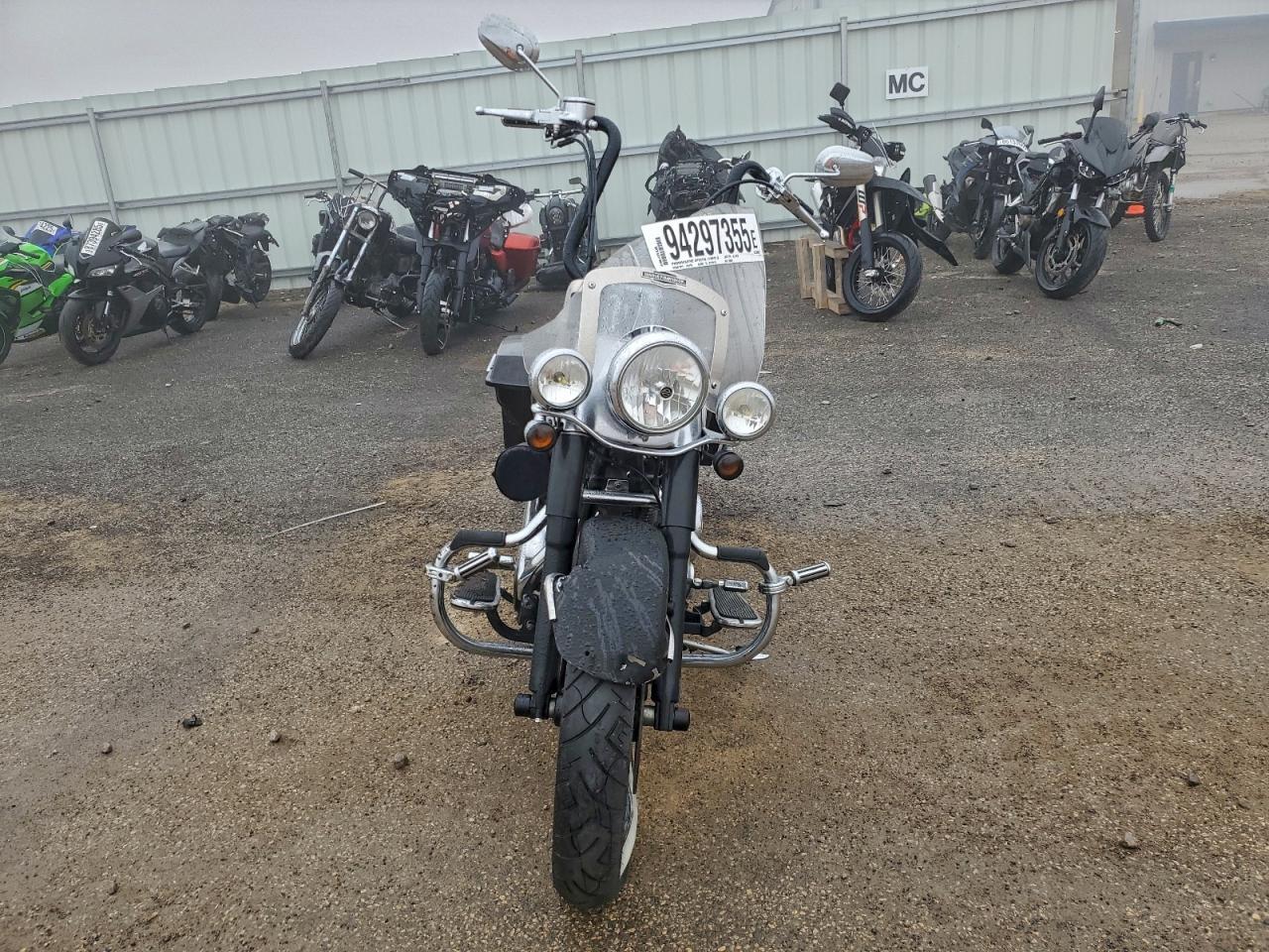 2009 Harley-Davidson Flstn