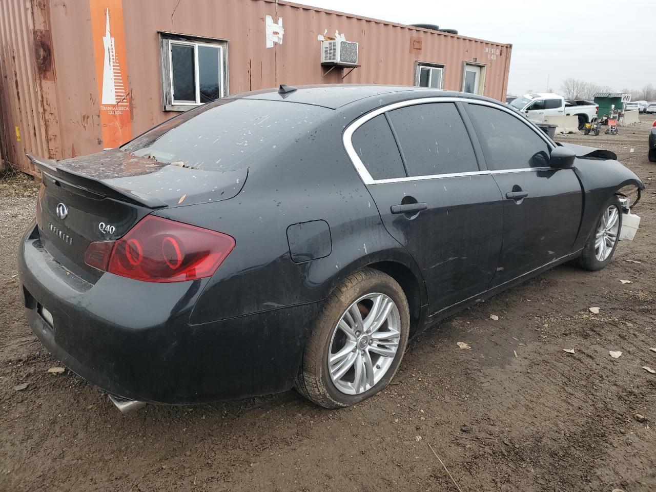 2015 Infiniti Q40