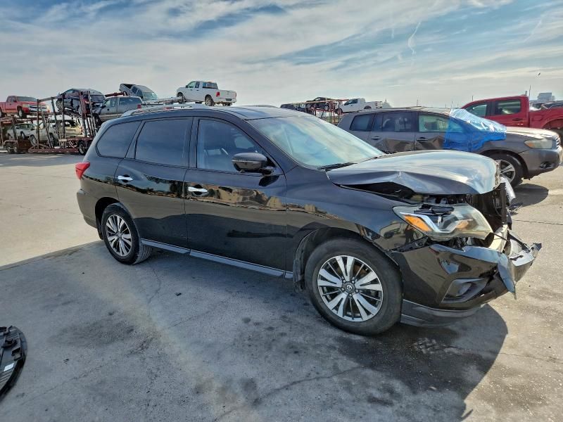 2017 Nissan Pathfinder s