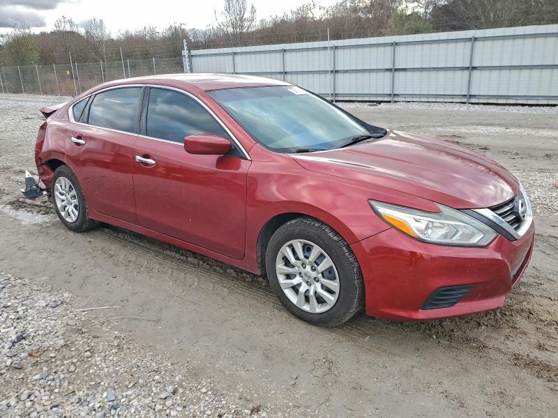 2016 Niss Altima 2.5 s