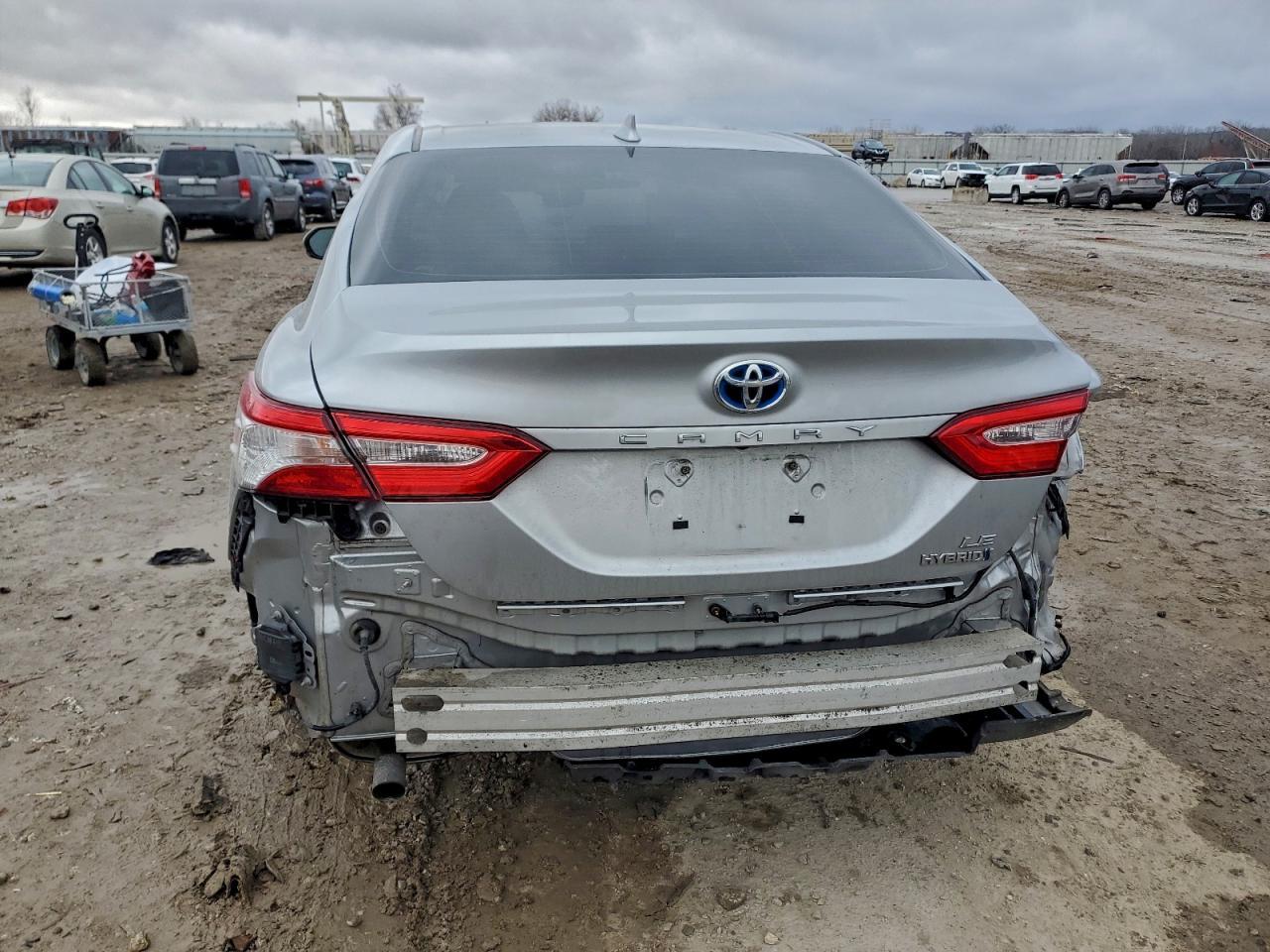 2020 Toyota Camry le