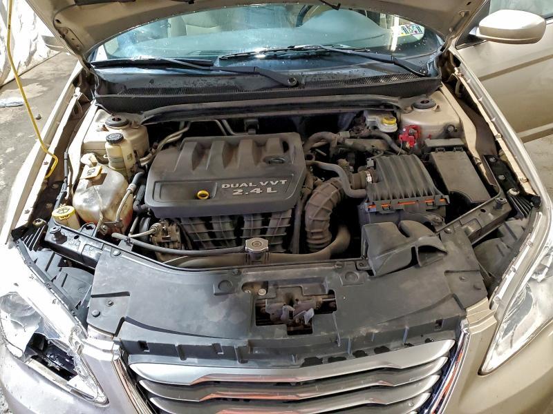 2013 Chrysler 200 Touring
