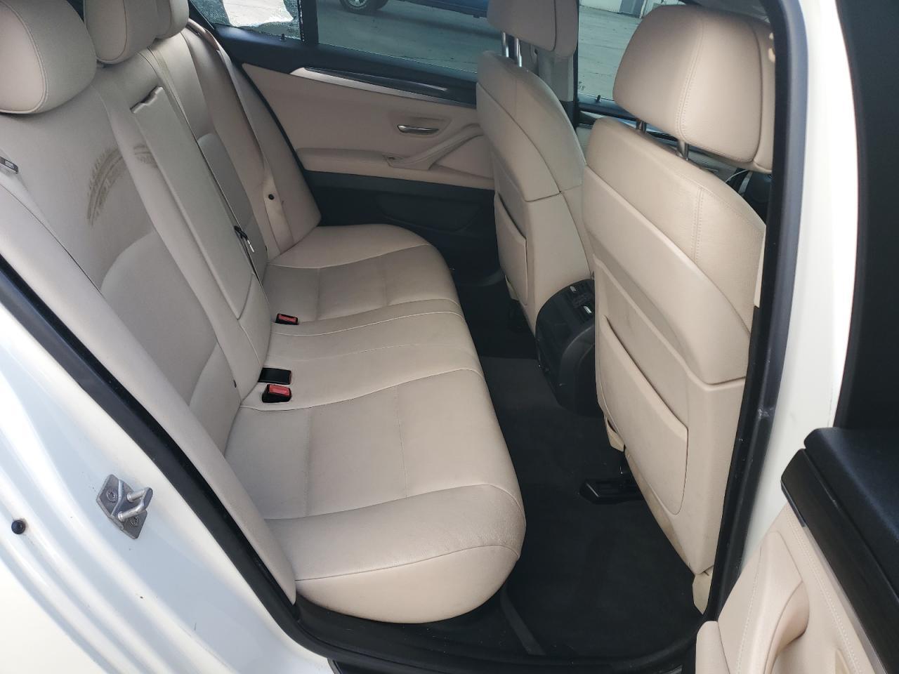 2012 BMW 528 i