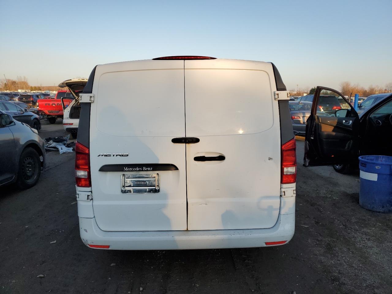 2016 Mercedes-Benz Metris