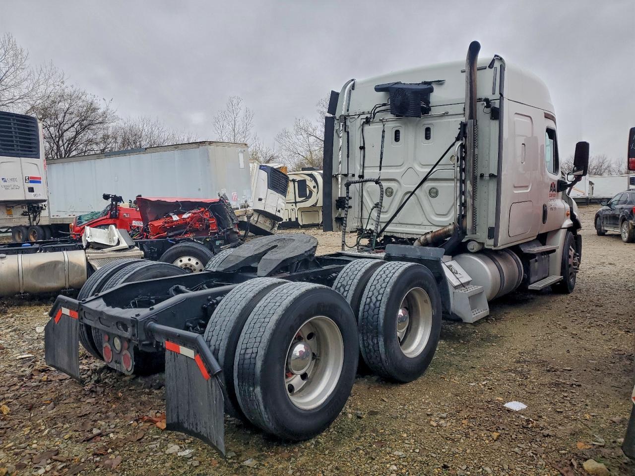 2019 Freightliner Cascadia 113 Semi Truck