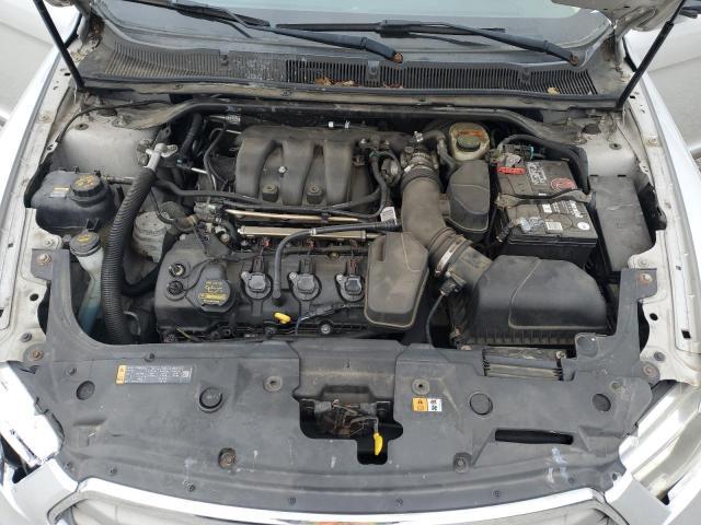 2013 Ford Taurus se