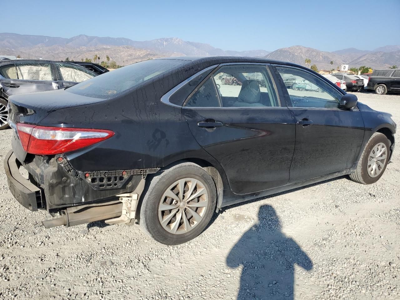 2016 Toyota Camry le
