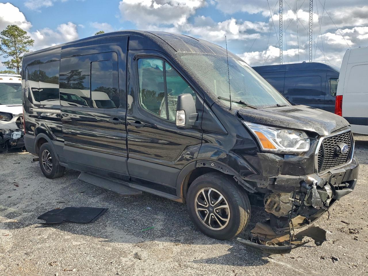 2022 Ford Transit T-350