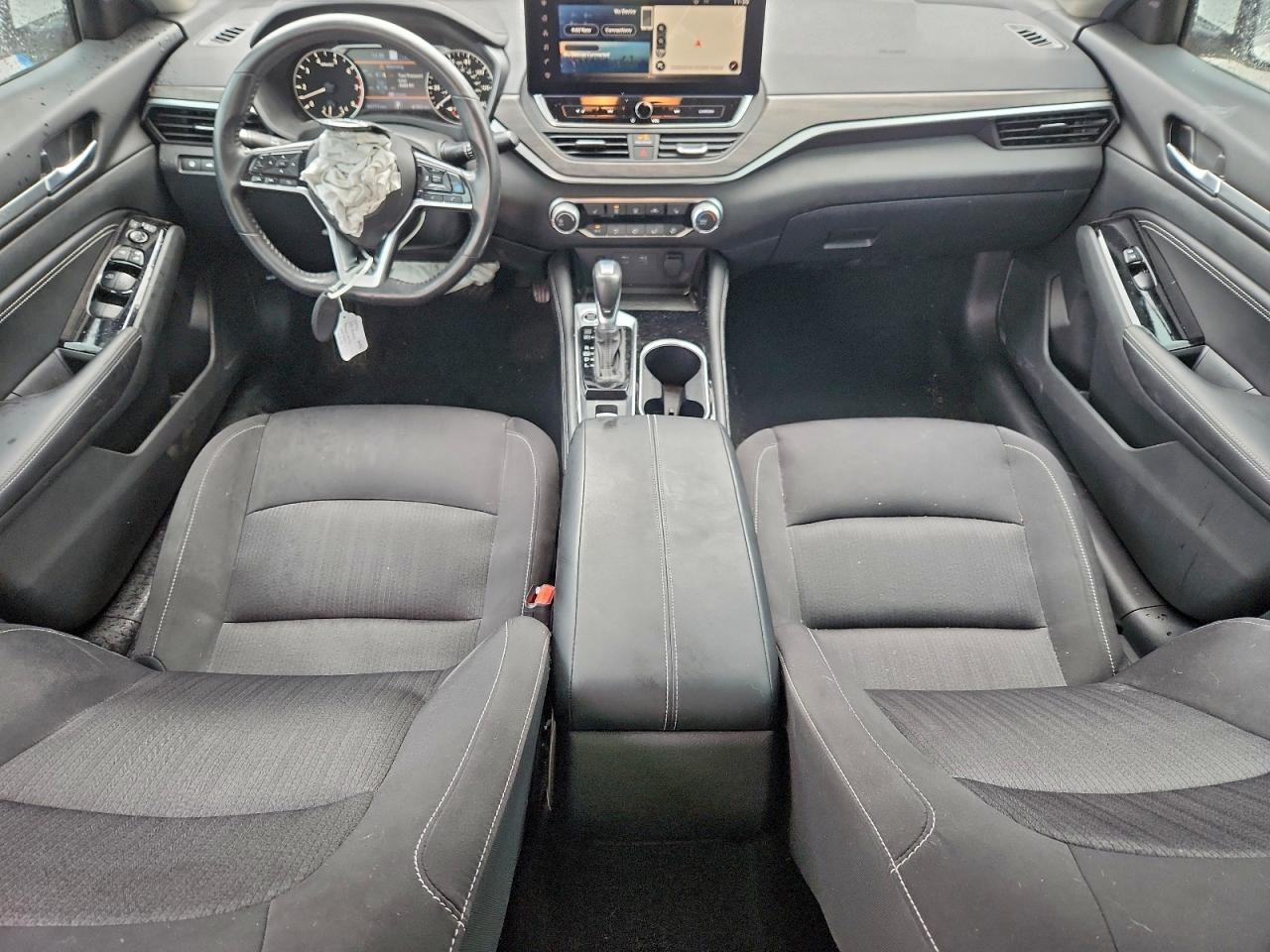 2023 Nissan Altima sv