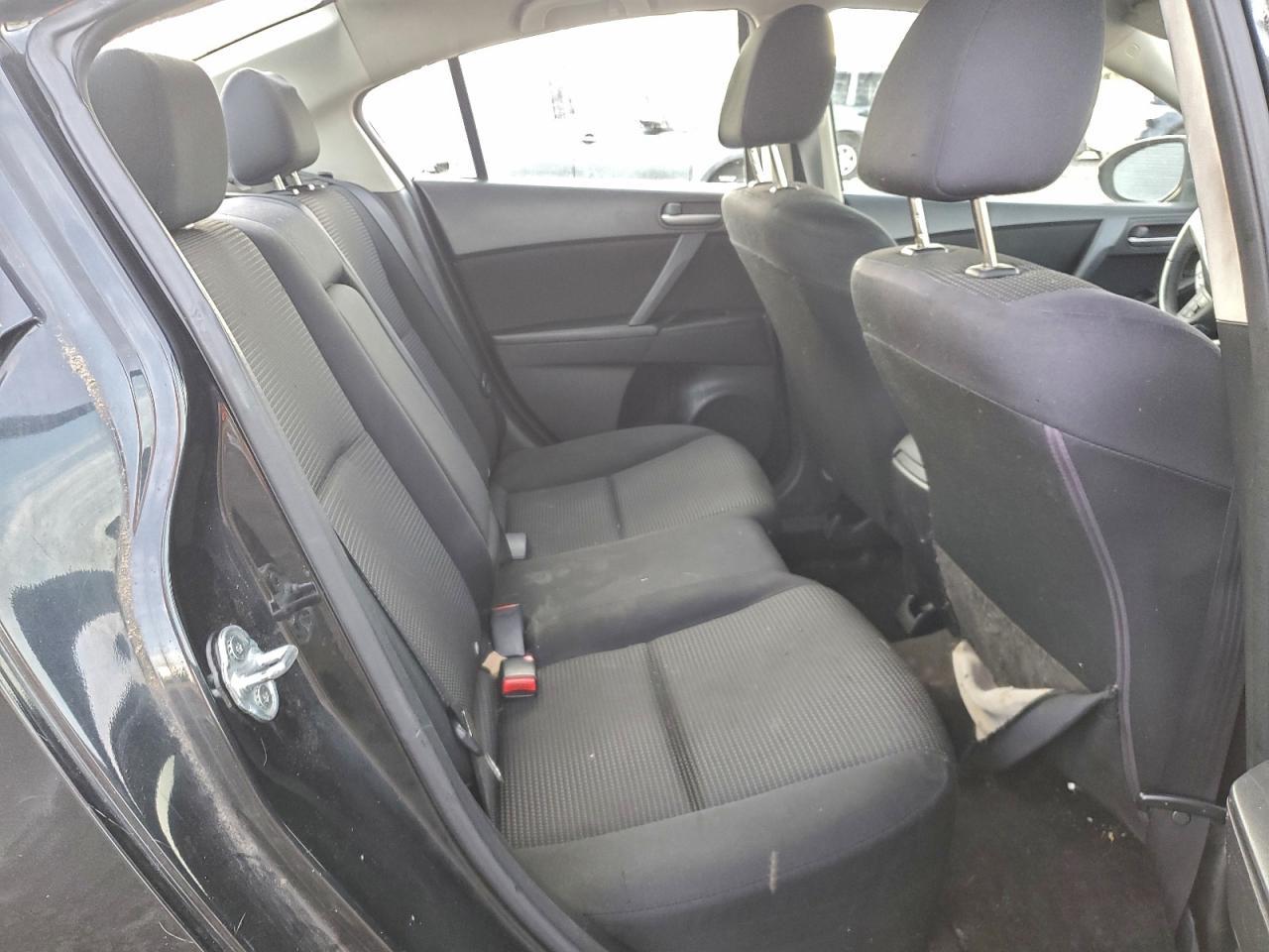 2012 Mazda 3 I