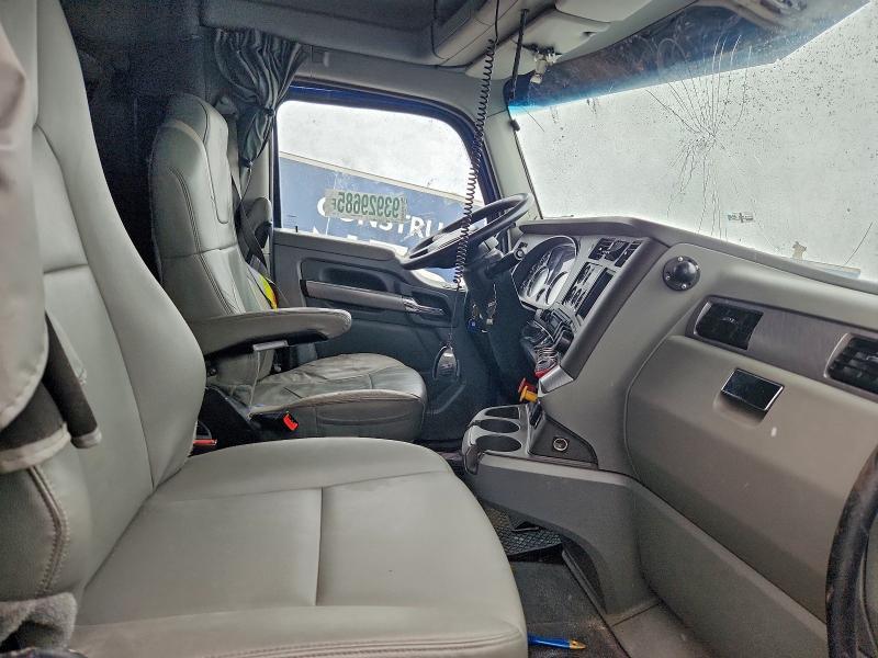 2019 Kenworth Construction T880