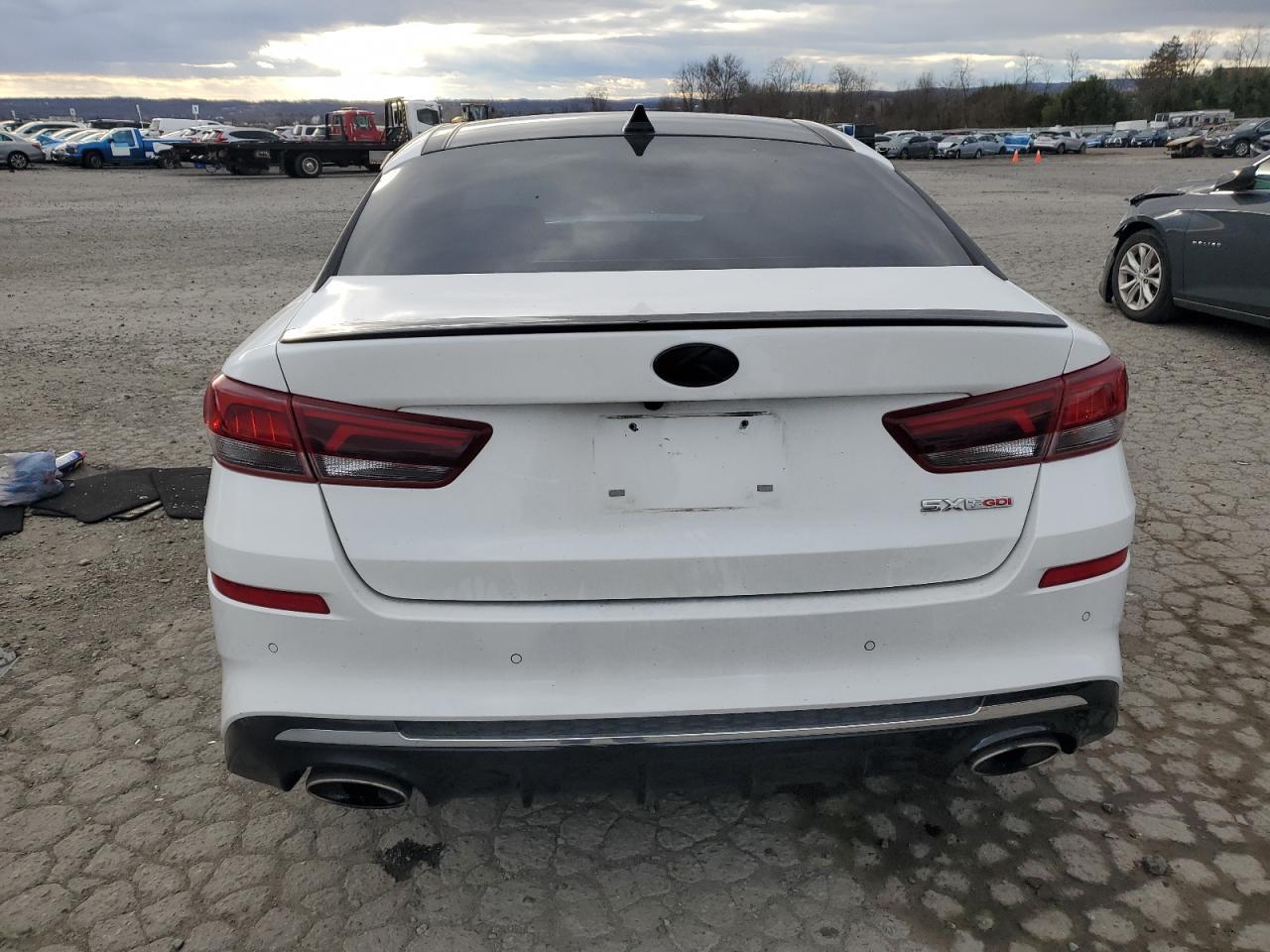 2019 KIA Optima sx