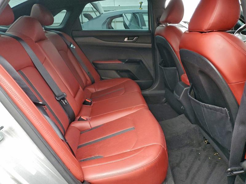 2021 KIA K5 gt Line