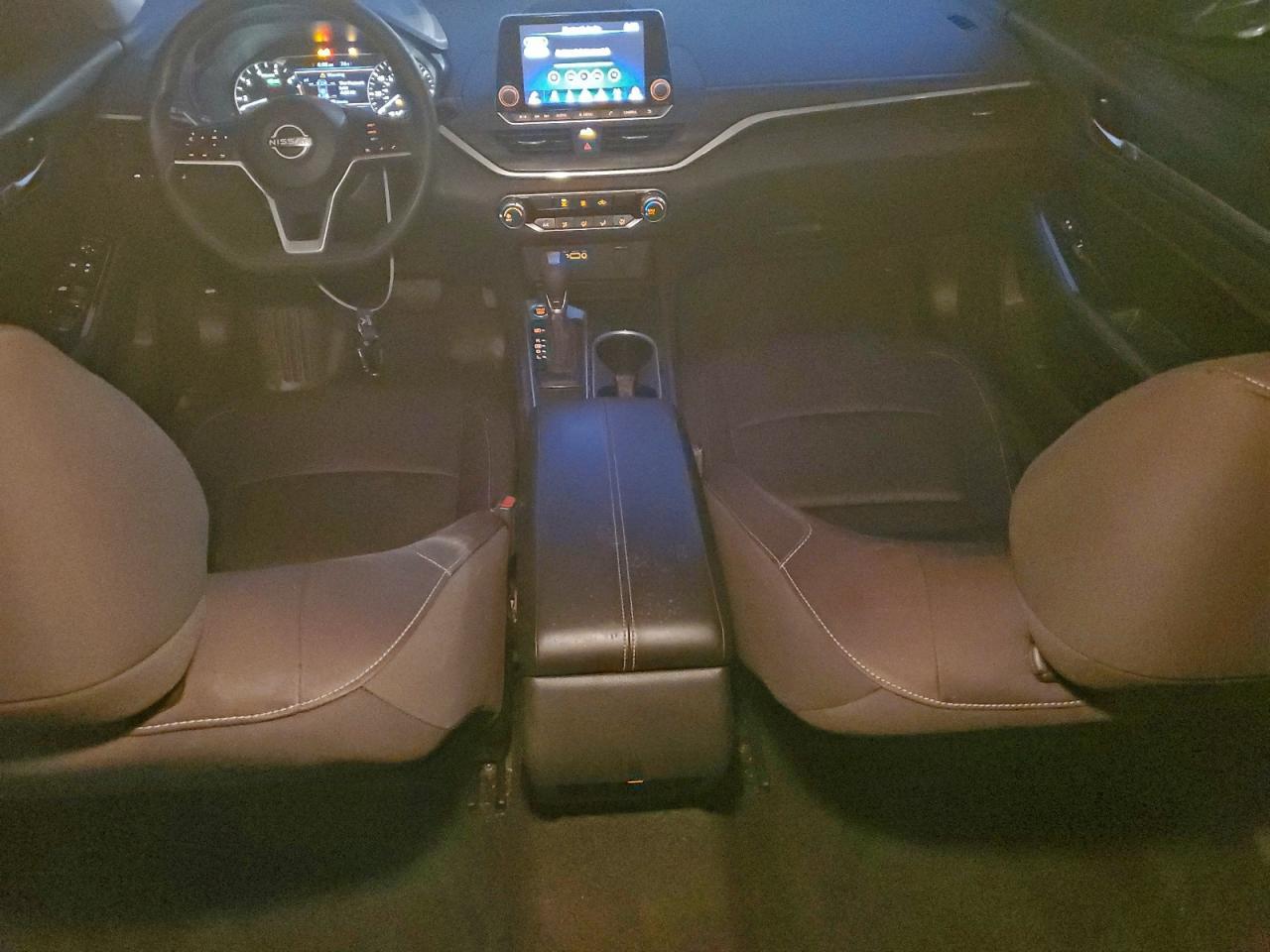 2023 Nissan Altima sv