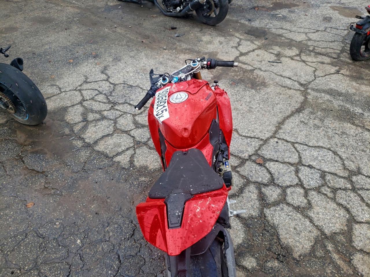 2025 Ducati Panigale V4