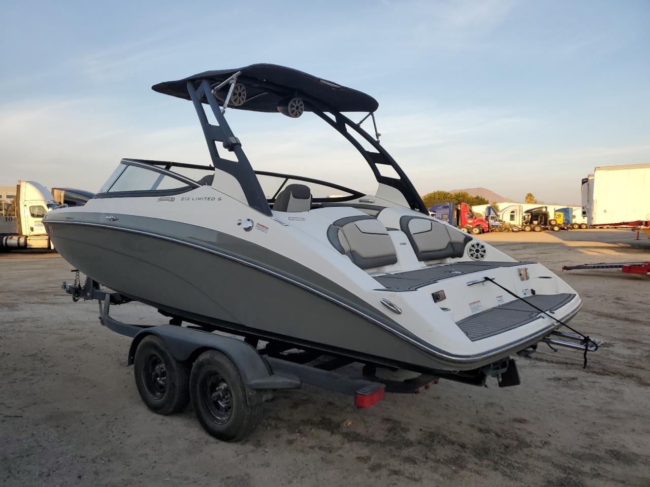 2019 Yamaha Boat