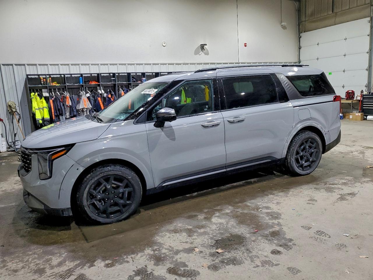 2026 KIA Carnival sx