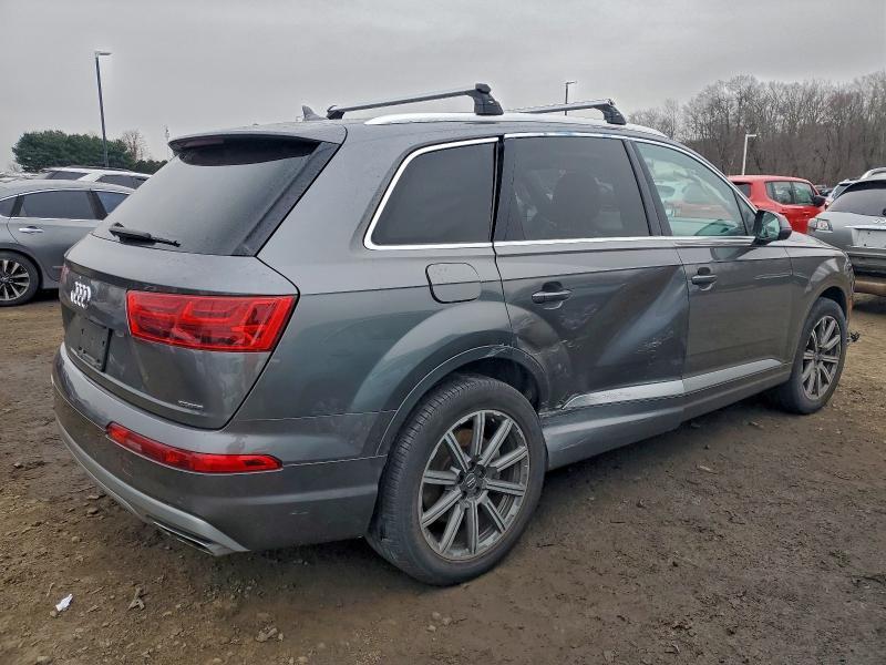 2019 Audi Q7 Premium Plus