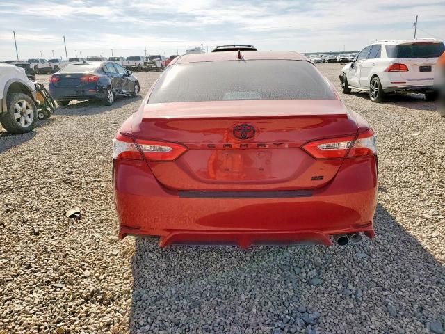 2020 Toyota Camry se