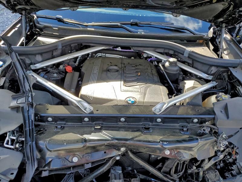 2023 BMW X6 Xdrive40i