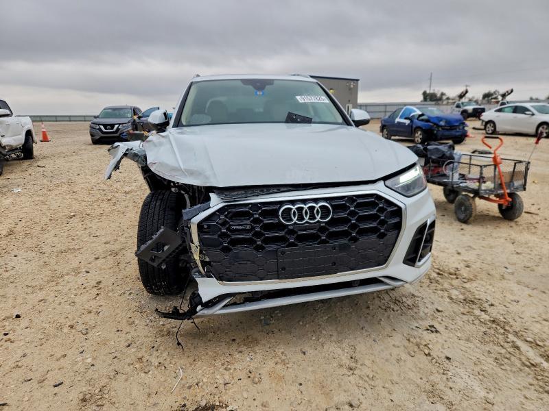 2025 Audi Q5 Premium Plus 45