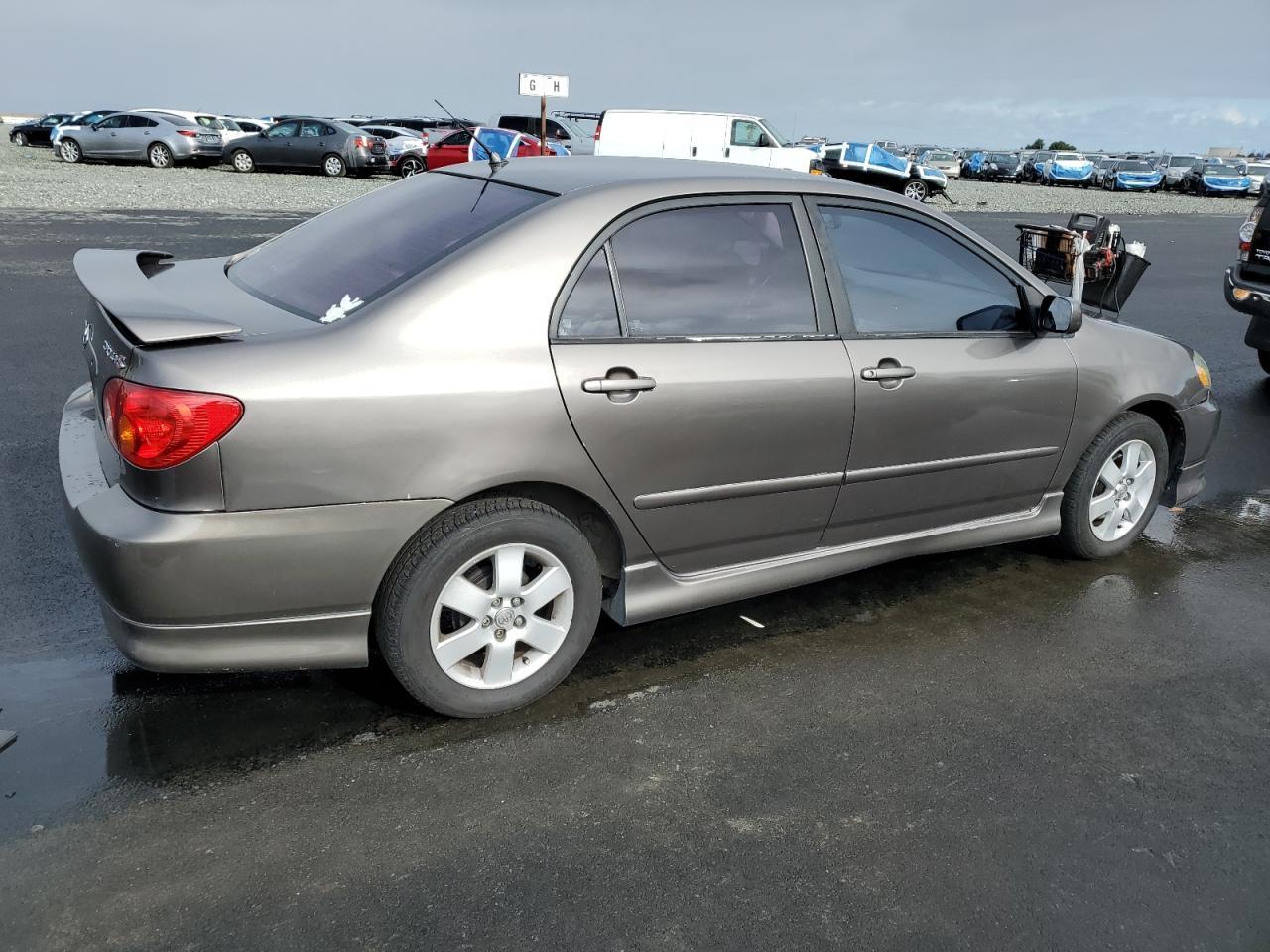 2004 Toyota Corolla ce