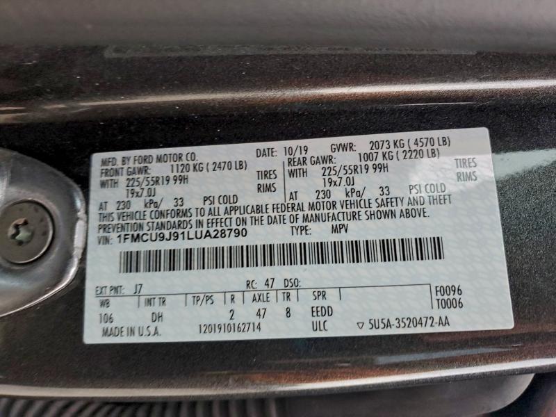 2020 Ford Escape Titanium