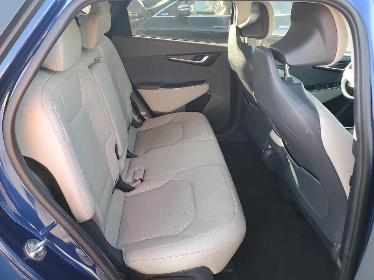 2022 KIA EV6 Light